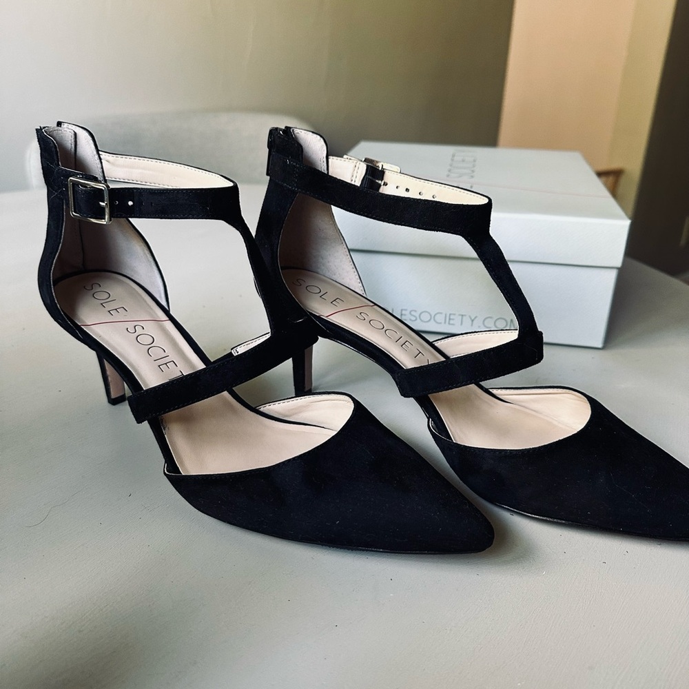 Sole Society 2” straps back zip heels